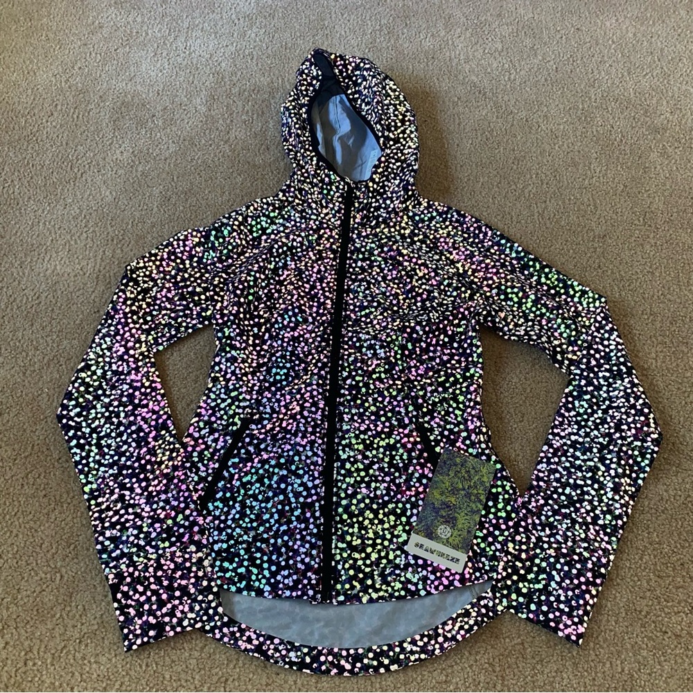 *RARE* NWT Lululemon Mist Over Windbreaker Seawheeze Edition Reflective Size 4